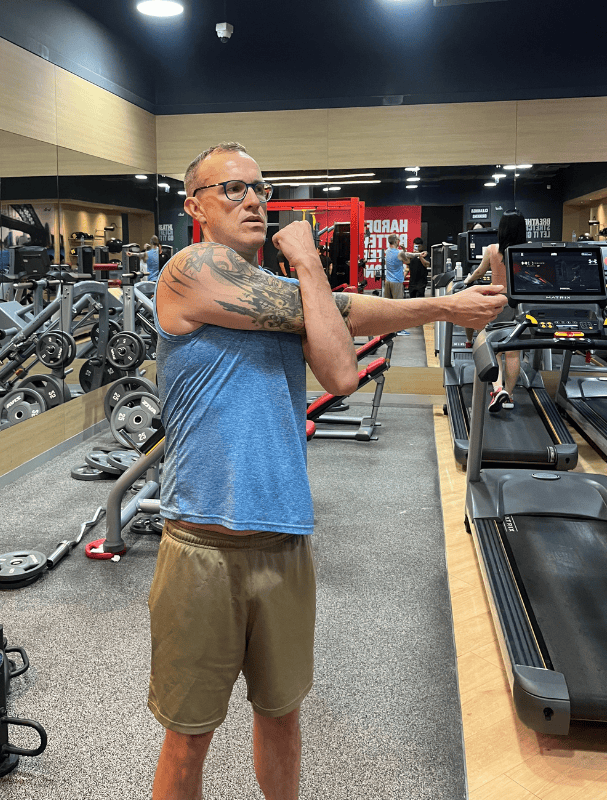 Shoulder Traps Stretch